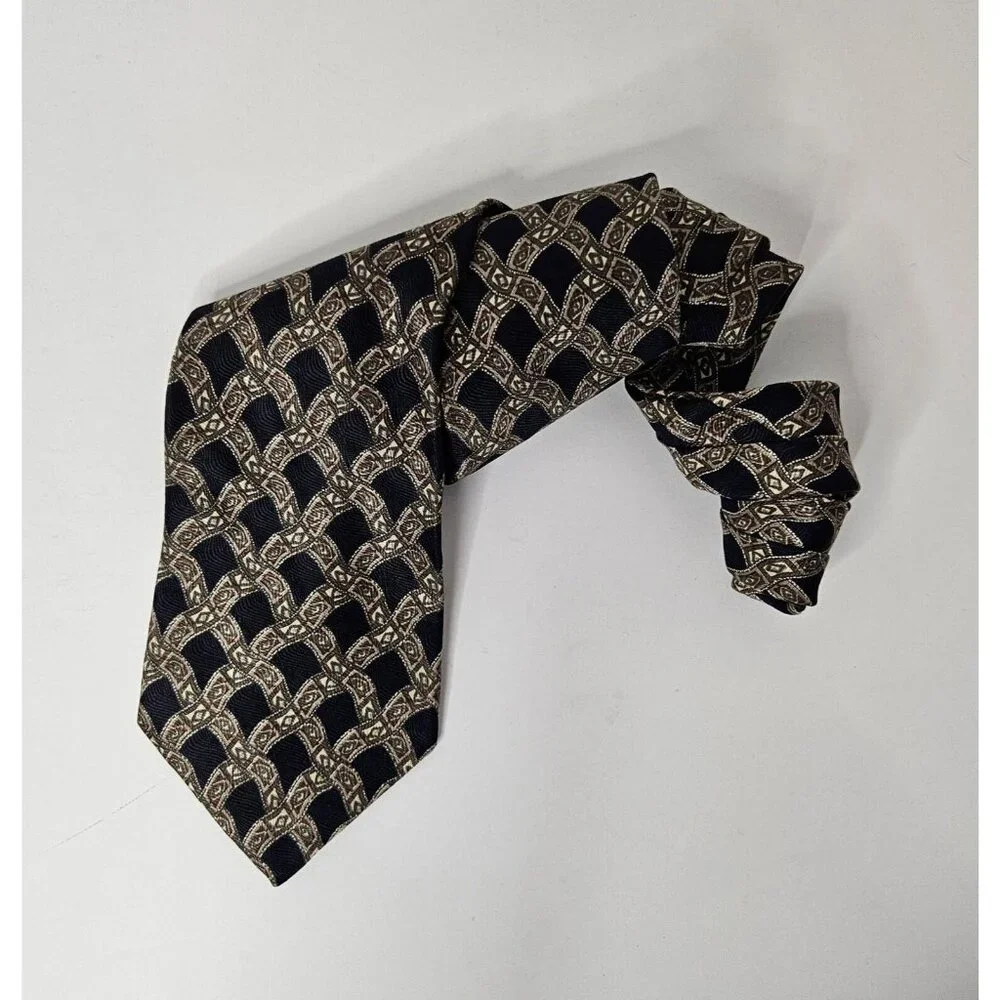 Geoffrey Beene 100% Silk Tie With Geometric Pattern Necktie 58 in x 4 in‎